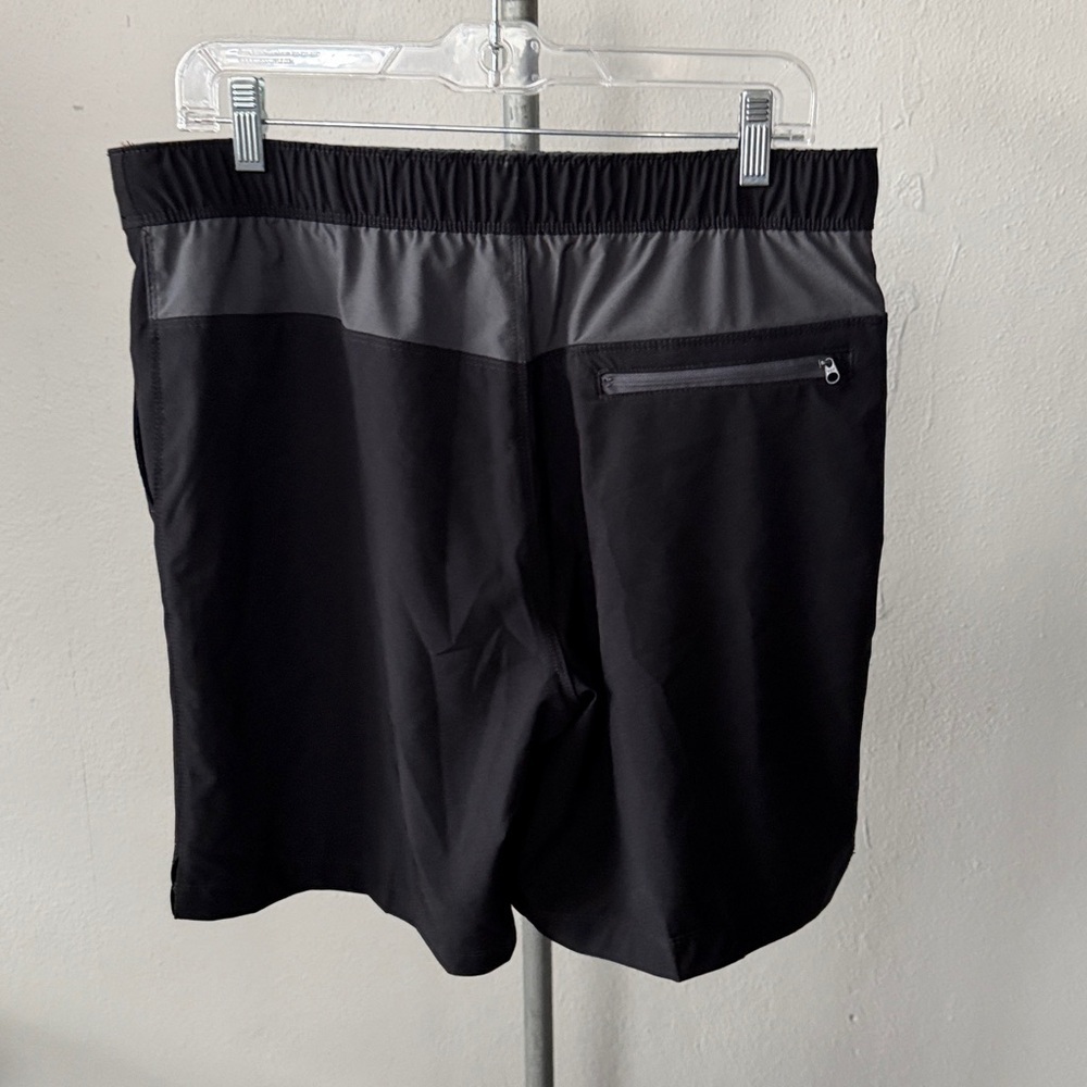 NWT Speedo Men's Hydro Tech Volley Shorts, Black, Size M (32/34) - Picture 4 of 4